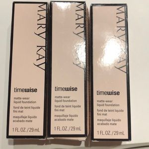 Mary Kay time wise ivory 5,6,7